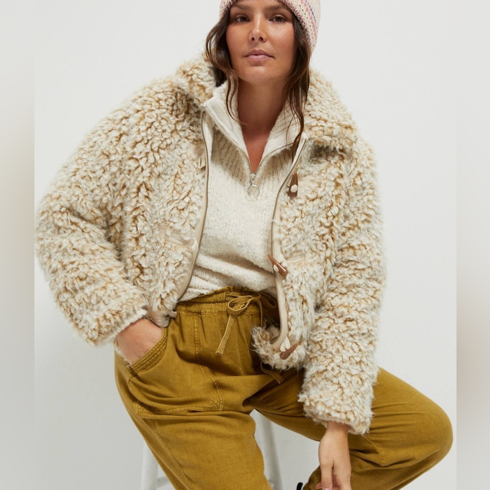 ANTHROPOLOGIE Brenna Faux Fur Coat • Size XS • Cream • NWOT Sold Out